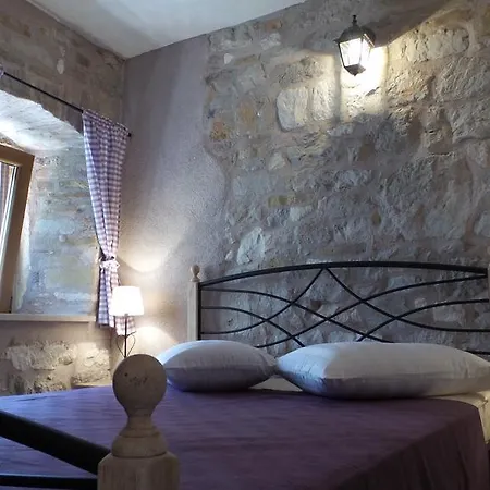 Apartments Dvor Rogoznica  Room photo