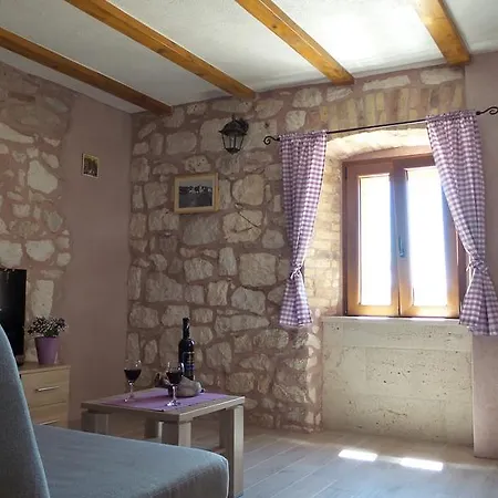 Apartments Dvor Rogoznica  Room photo