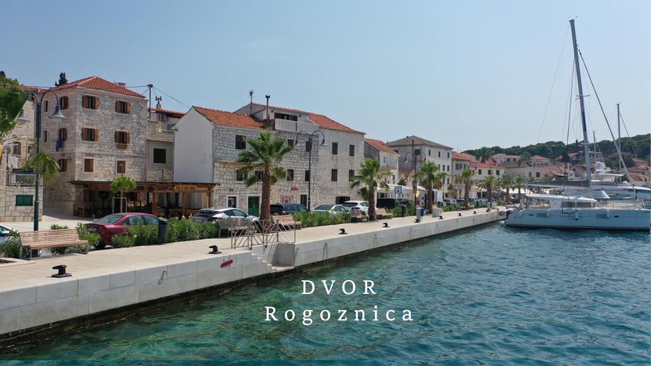 Apartment Dvor