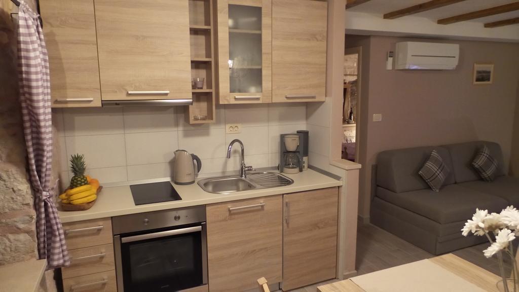 Apartment Dvor