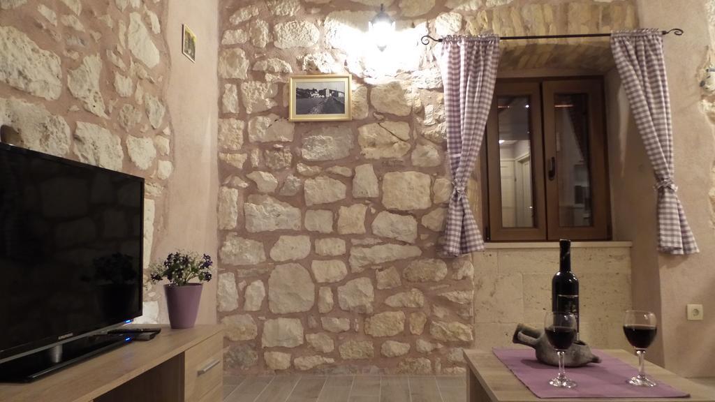 Apartment Dvor *