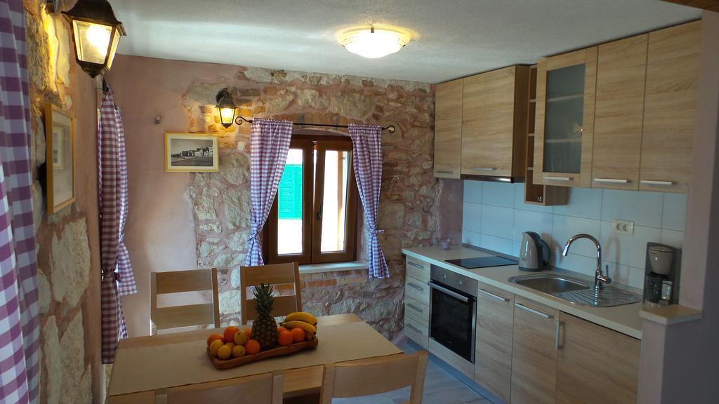 Apartment Dvor Rogoznica (Sibenik-Knin)