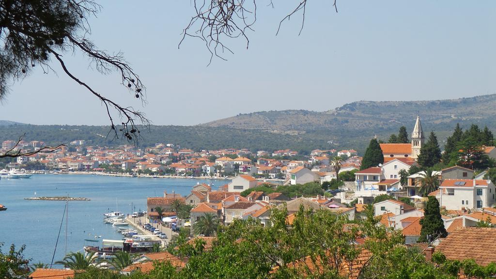 Dvor Rogoznica (Sibenik-Knin)