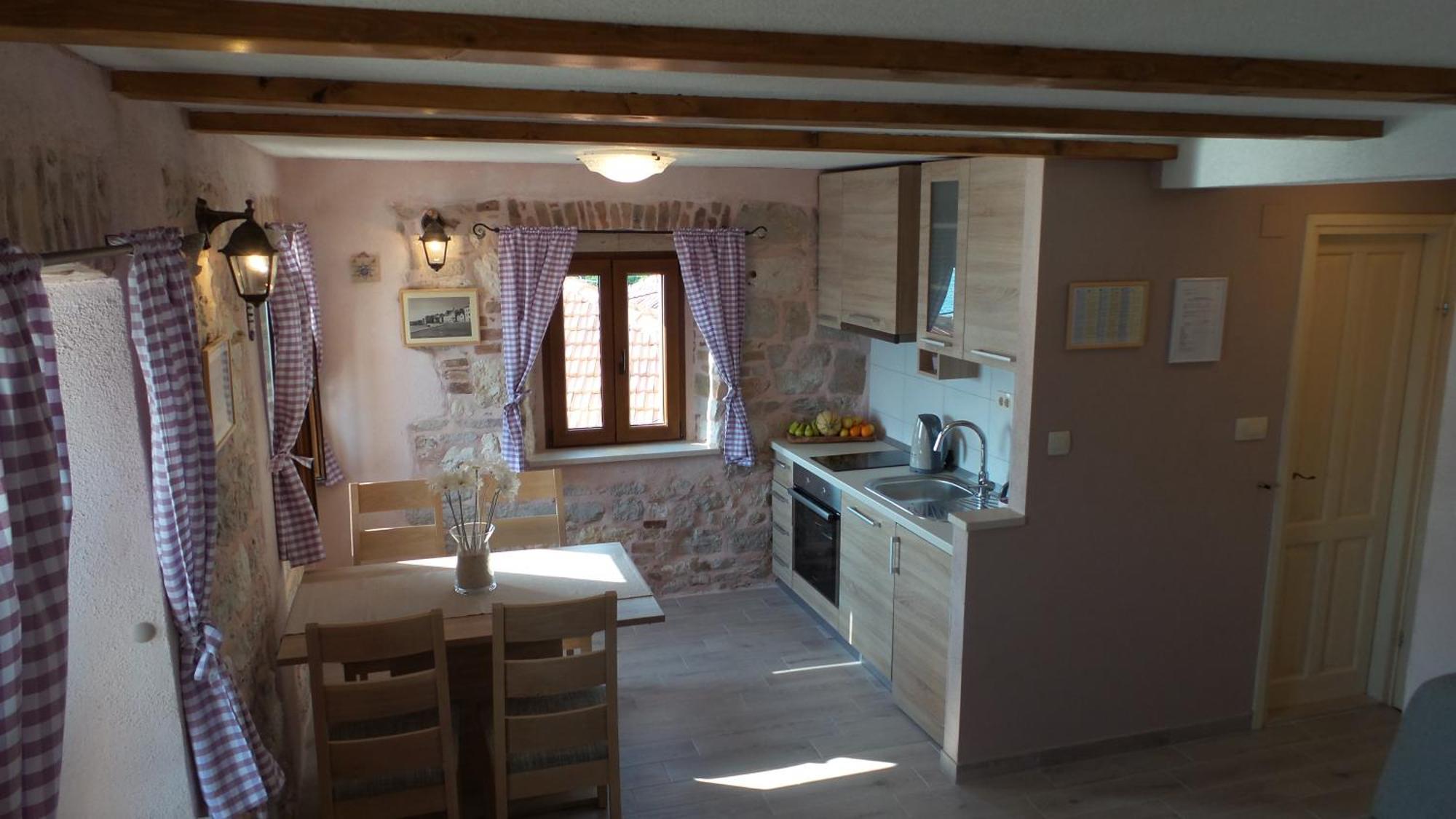 Apartment Dvor