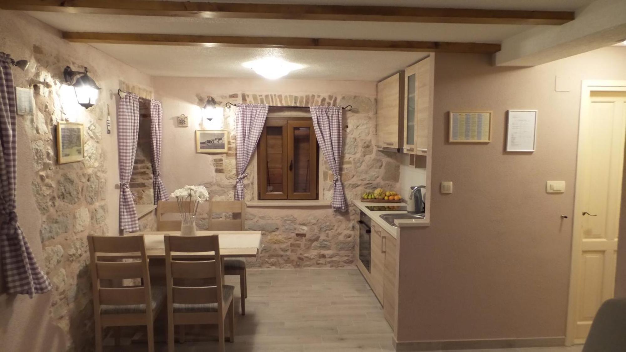 Dvor Apartment *
