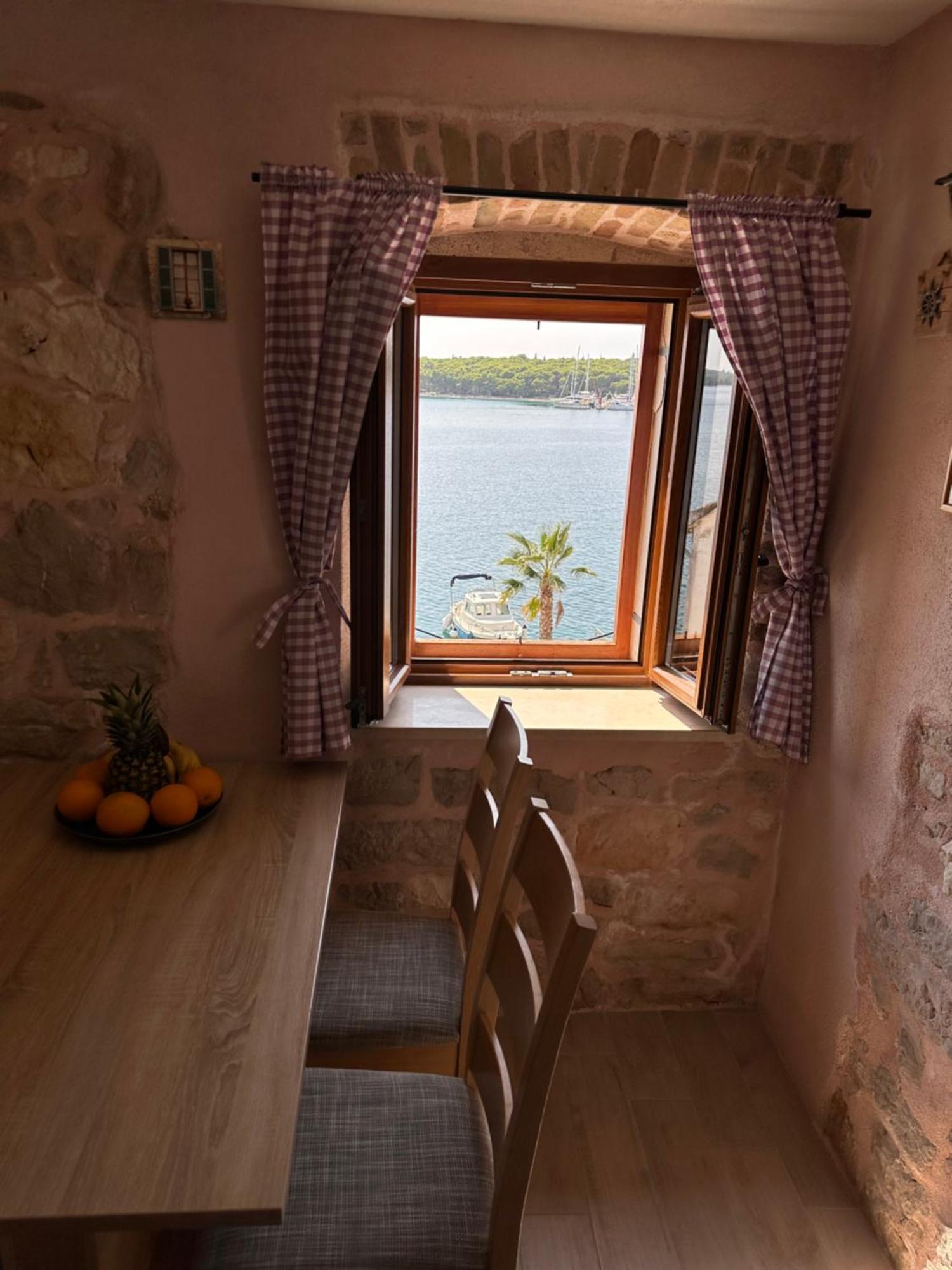 Apartment Dvor