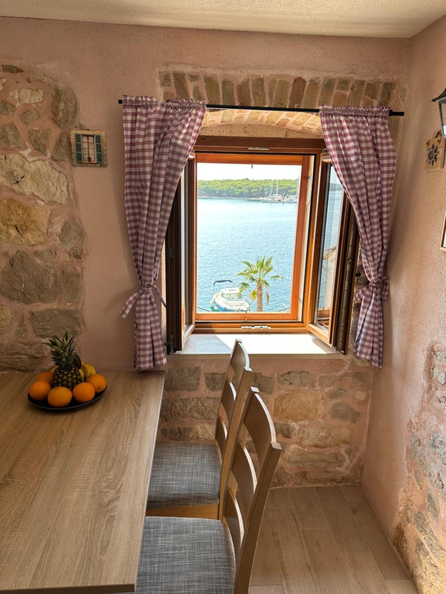 Apartment Dvor Rogoznica (Sibenik-Knin)